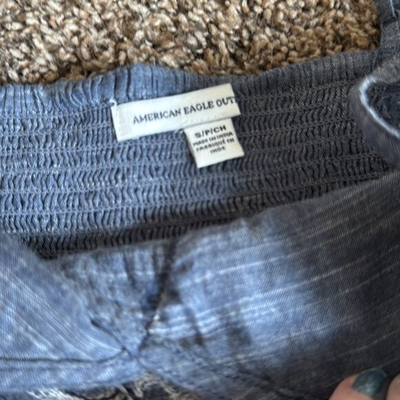 American Eagle Chambray Smocked Denim Halter Crop Top Blue Size Small - Picture 4 of 5